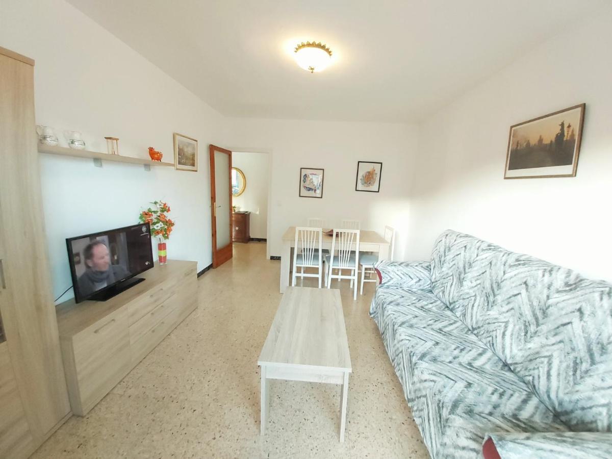 Diana Apartamento Con Terraza Muy Cerca Del Mar Pineda de Mar Zewnętrze zdjęcie